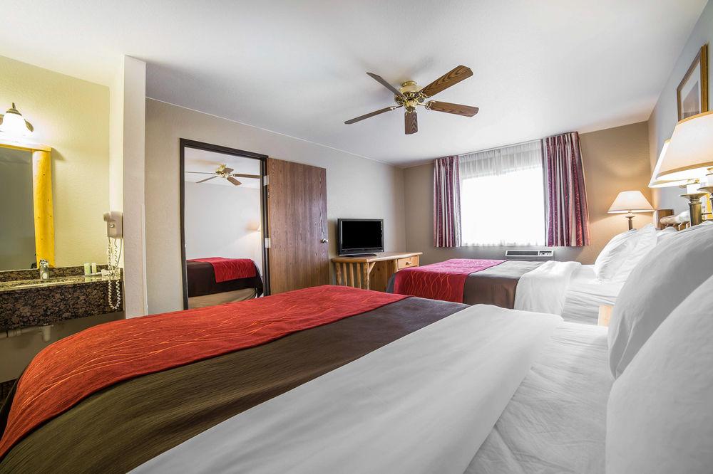 The Antler Lodge - Gardiner Ngoại thất bức ảnh