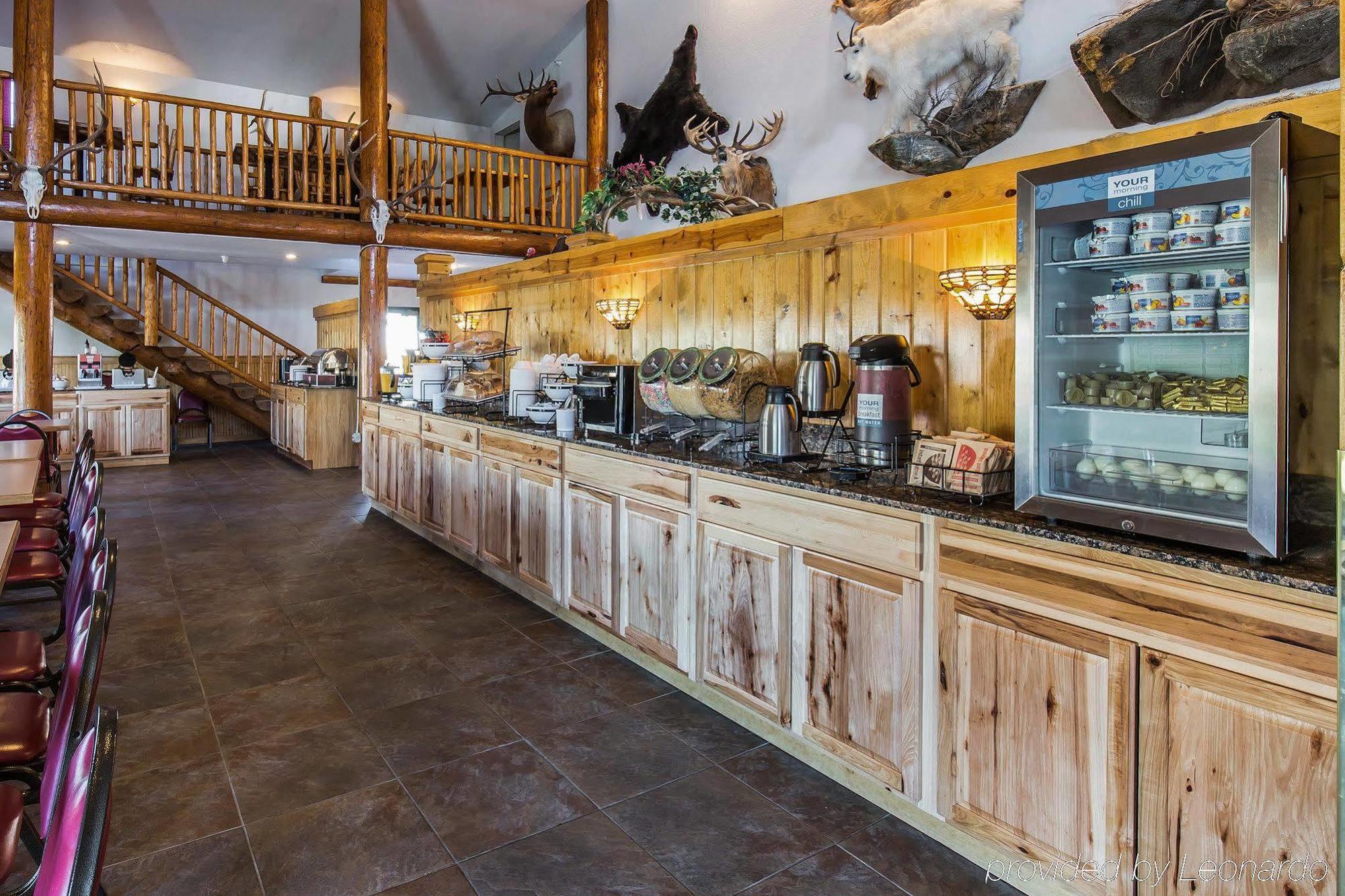 The Antler Lodge - Gardiner Ngoại thất bức ảnh